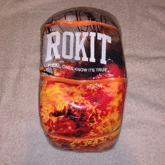 Rokit Basketball (DEAD STOCK) - Picture 3 of 5